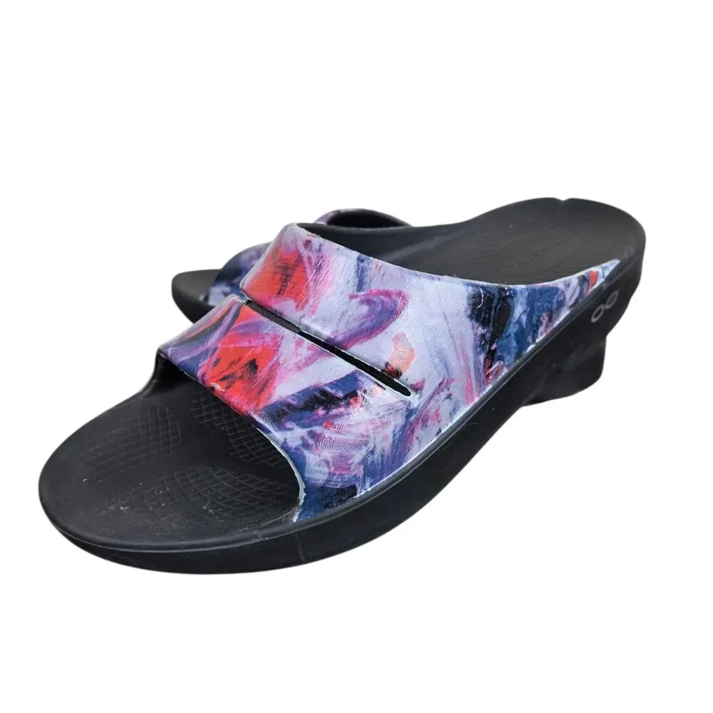 Oofos Recovery Sandals Slides Sz Men 7 - Women 9 Purple Watercolor Comfort